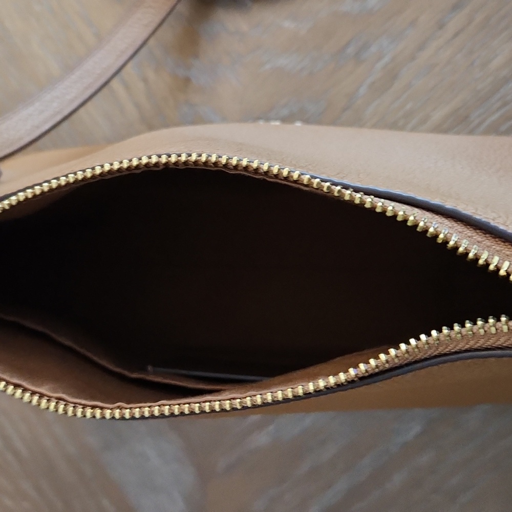 Coach Cognac Pebble Leather Crossbody Bag With Adjustable Strap. - Picture 5 of 6